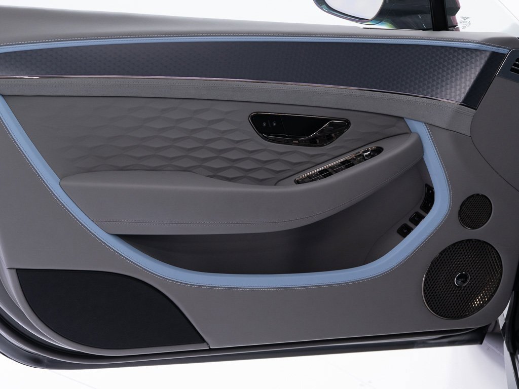 Used 2025 Bentley Continental GT Speed image 11