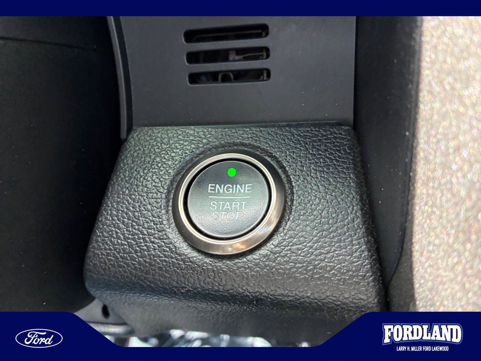 Used 2017 Ford F150 Raptor w/ Equipment Group 802A Luxury AWD/4WD image 30