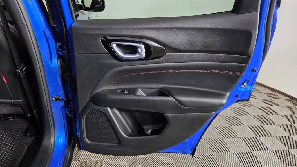 Used 2024 Jeep Compass Trailhawk w/ Trailhawk Elite Group image 33