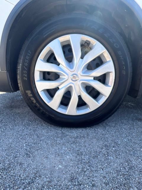 Used 2016 Nissan Rogue S AWD/4WD image 34