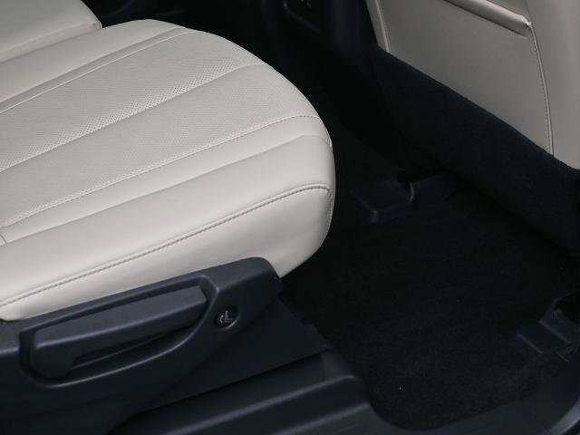 Certified 2025 INFINITI QX60 Luxe w/ Lighting Package (N94) image 9