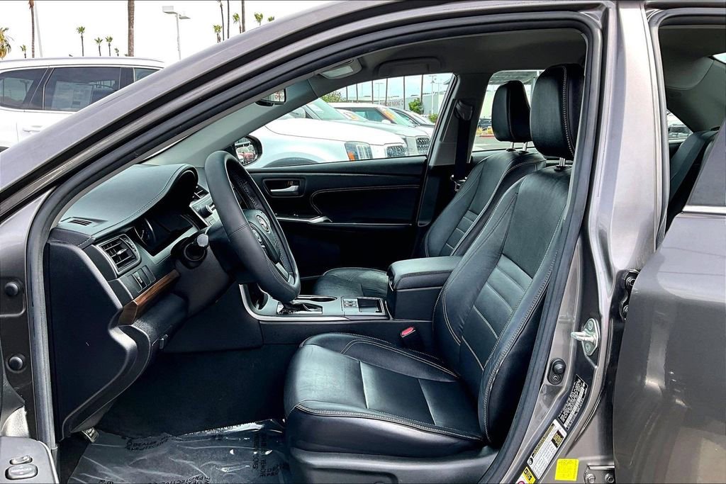 Used 2017 Toyota Camry XLE FWD image 14