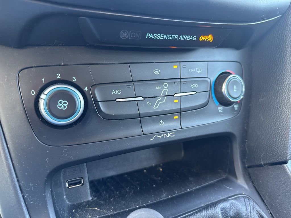 Used 2017 Ford Focus S image 26