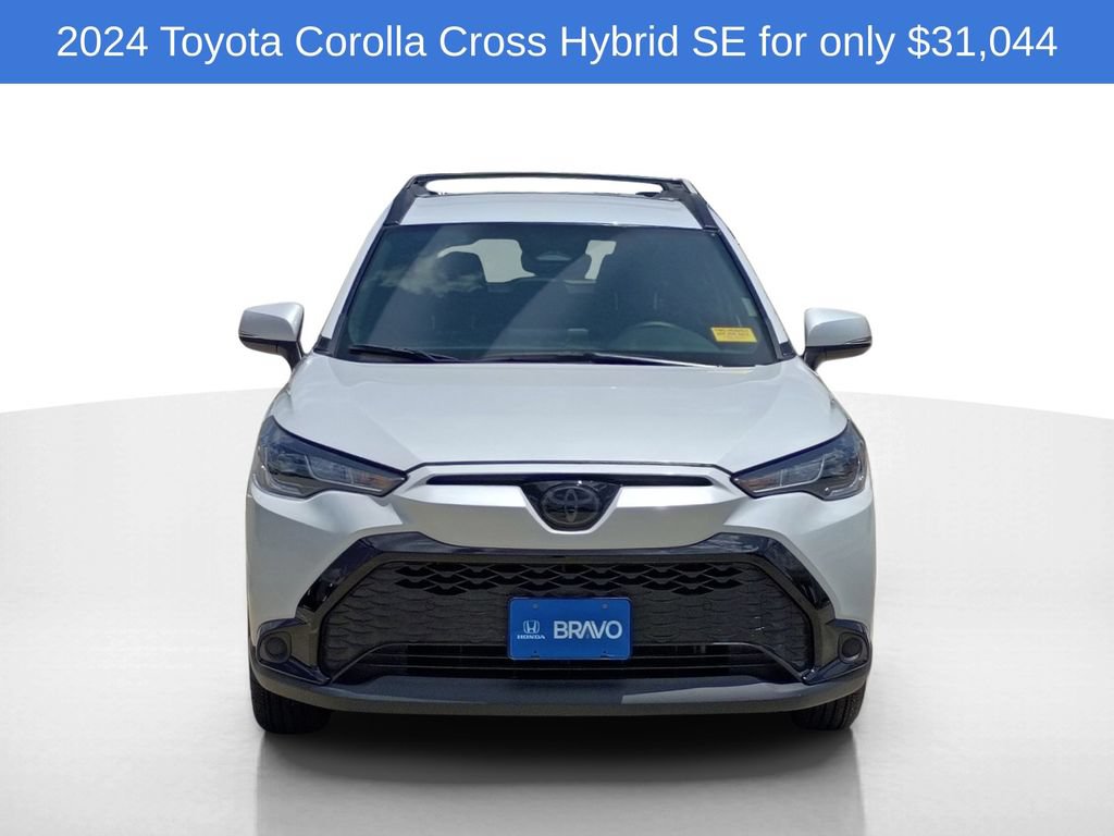 Used 2024 Toyota Corolla Cross AWD Hybrid image 2