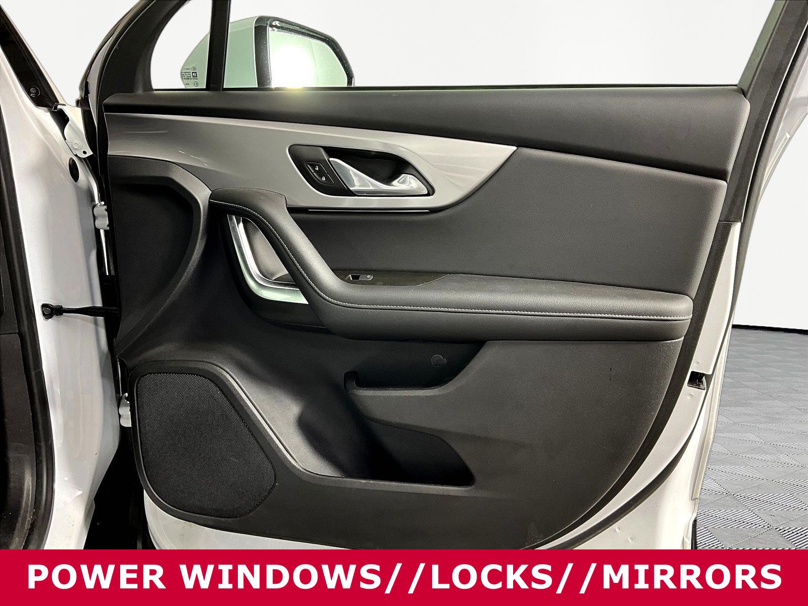Used 2024 Chevrolet Blazer LT w/ LPO, Floor Liner Package FWD image 25