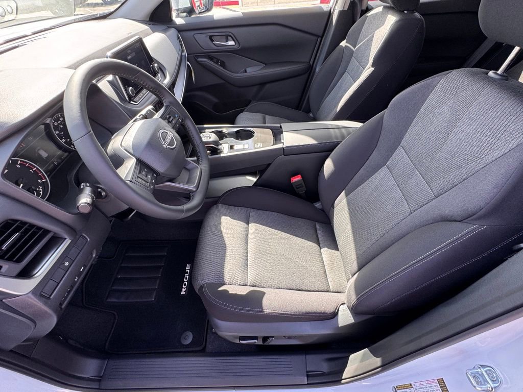 New 2026 Nissan Rogue SV image 9