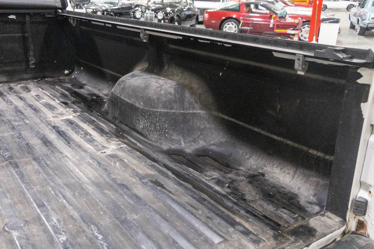 Used 1997 Ford F350 2WD Regular Cab image 36