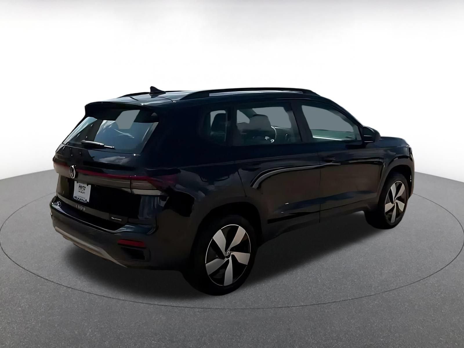 Used 2026 Volkswagen Taos S AWD/4WD image 11