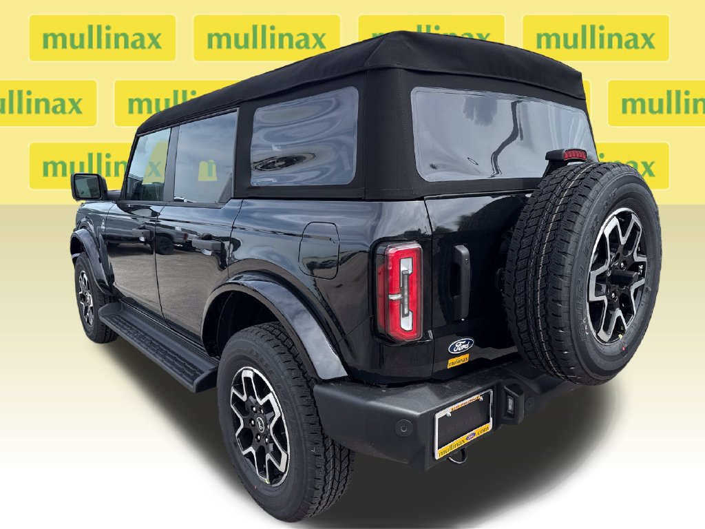 New 2026 Ford Bronco Outer Banks AWD/4WD image 4