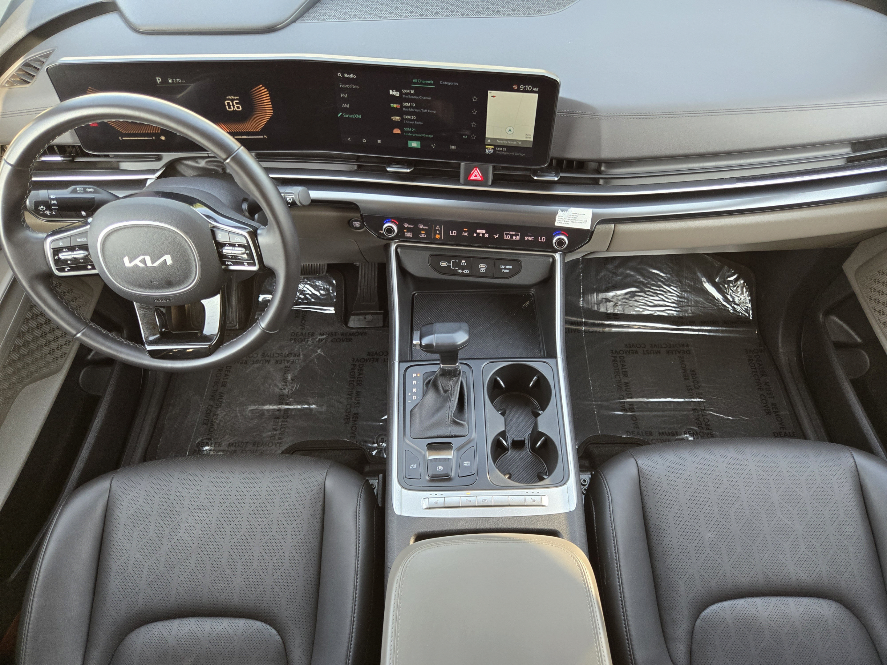 Used 2025 Kia Carnival FWD image 22