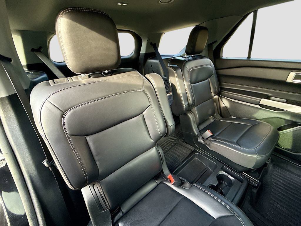 Used 2021 Ford Explorer XLT w/ Equipment Group 202A image 27