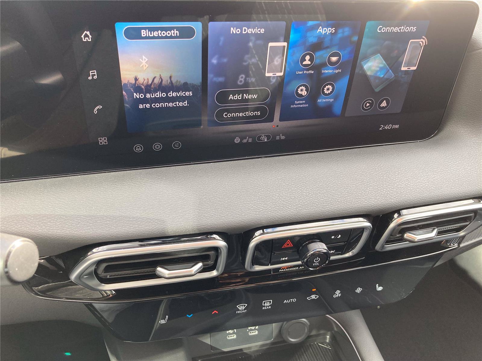 New 2026 Nissan Sentra SV w/ SV Convenience Package FWD image 13