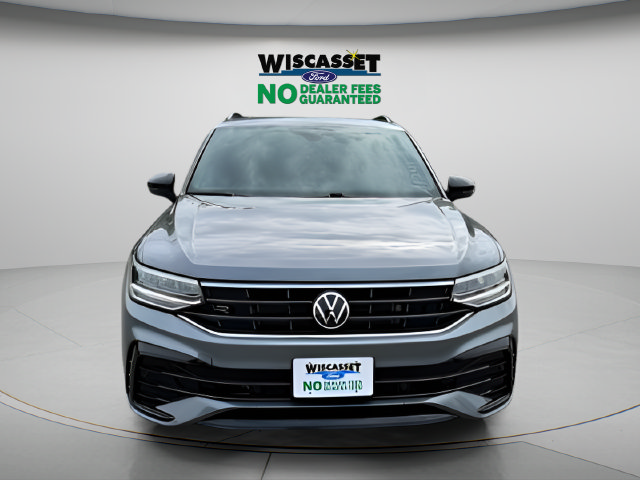 Used 2024 Volkswagen Tiguan SE R-Line AWD/4WD image 10
