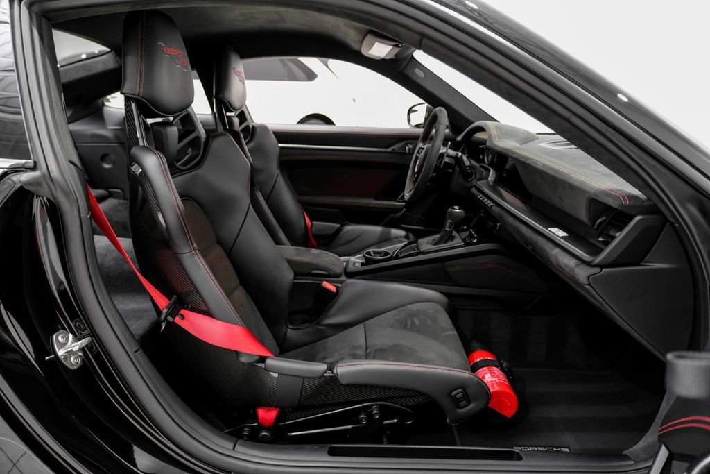 Used 2025 Porsche 911 GT3 RS w/ Weissach Package RWD image 38