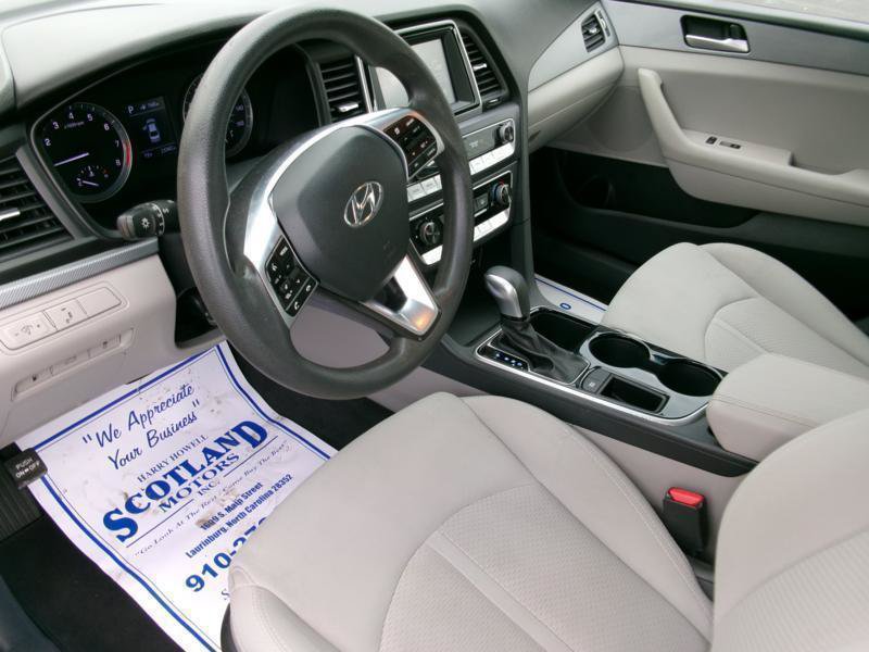 Used 2019 Hyundai Sonata SE FWD image 12