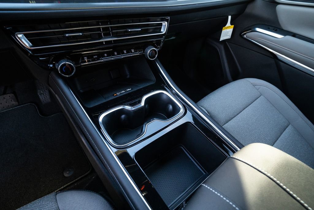 New 2026 Chevrolet Traverse LT image 22