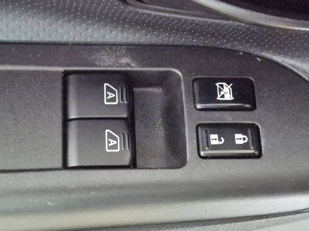 Used 2021 Nissan NV200 S FWD image 16