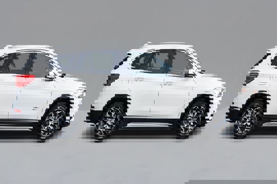 Used 2018 BMW X1 xDrive28i image 4