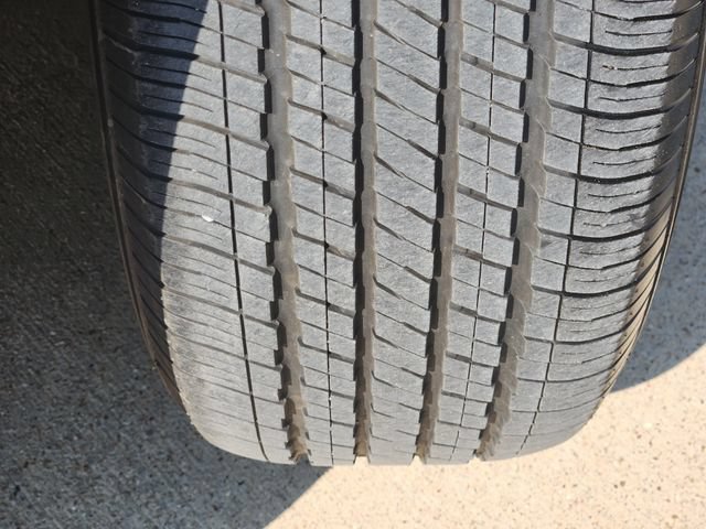Used 2025 Chrysler Pacifica Select FWD image 18