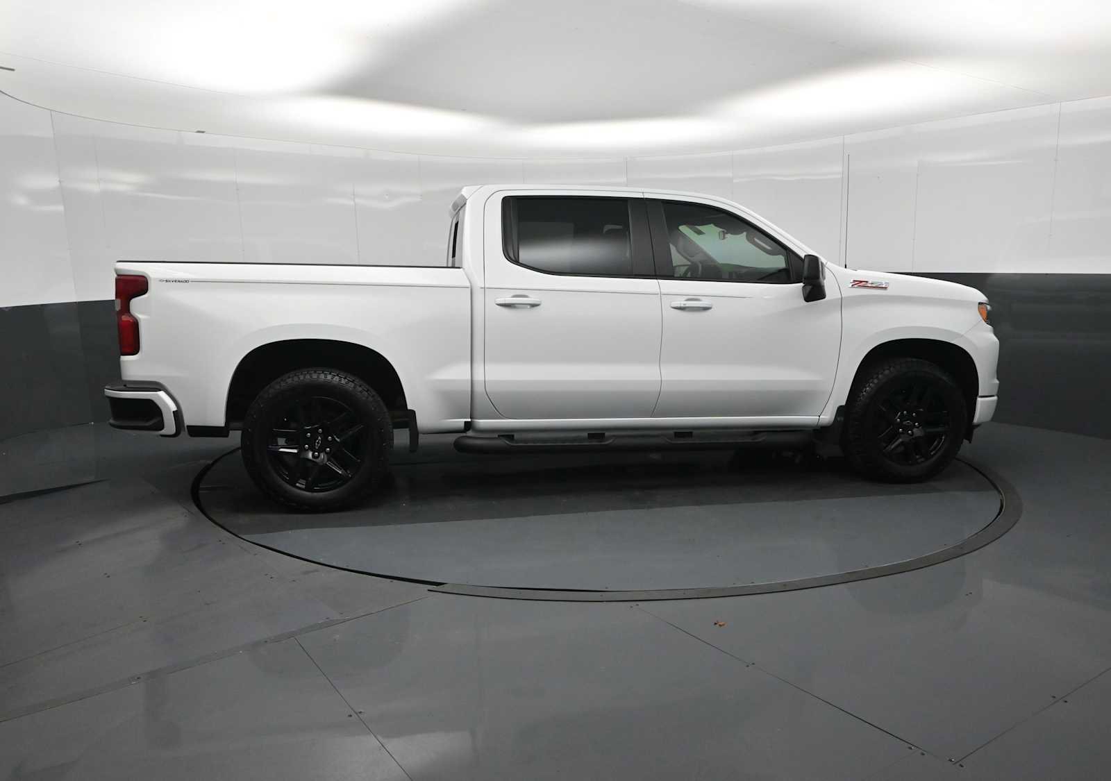 Used 2025 Chevrolet Silverado 1500 RST image 9