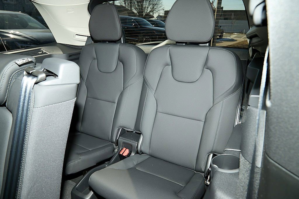 New 2026 Volvo XC90 B5 Plus w/ Protection Package image 22