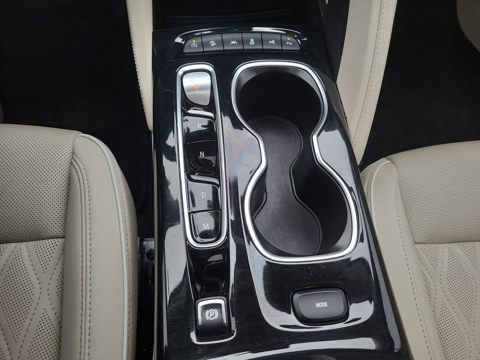 Certified 2023 Buick Envision Avenir AWD/4WD image 16