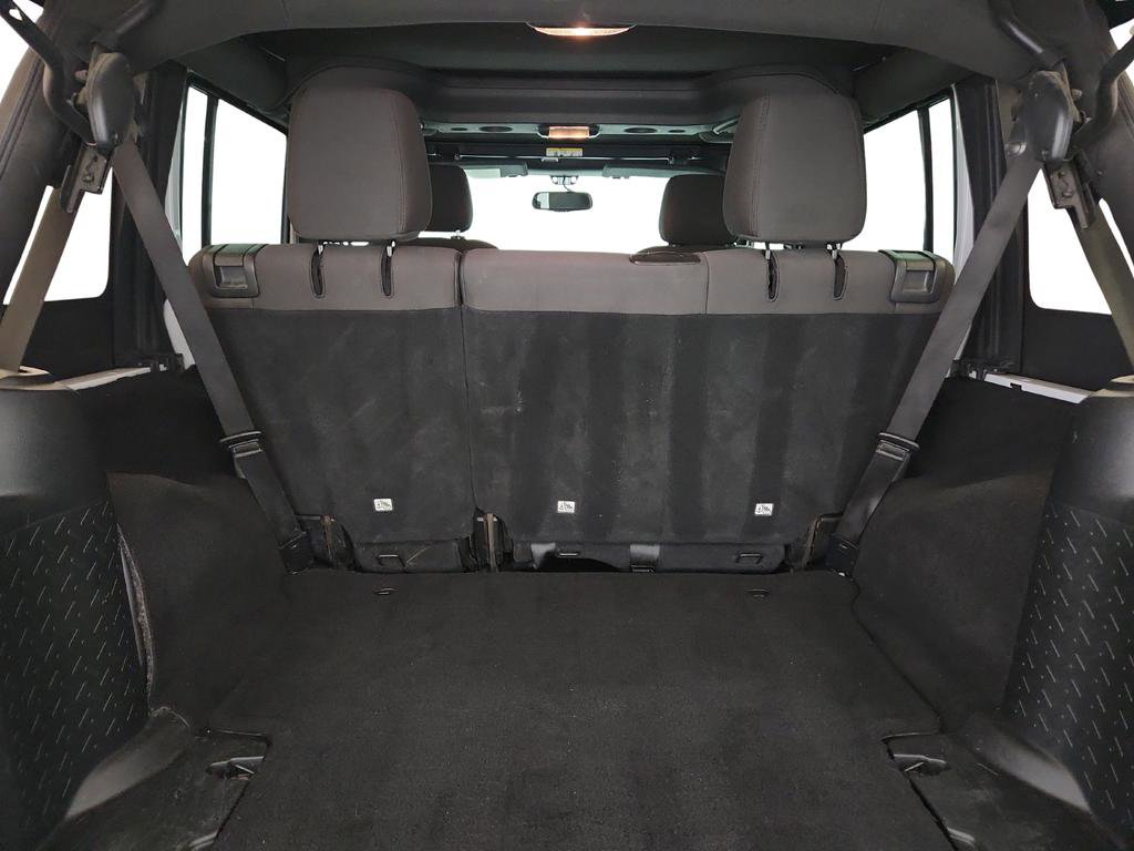Used 2018 Jeep Wrangler Unlimited Sport S image 25