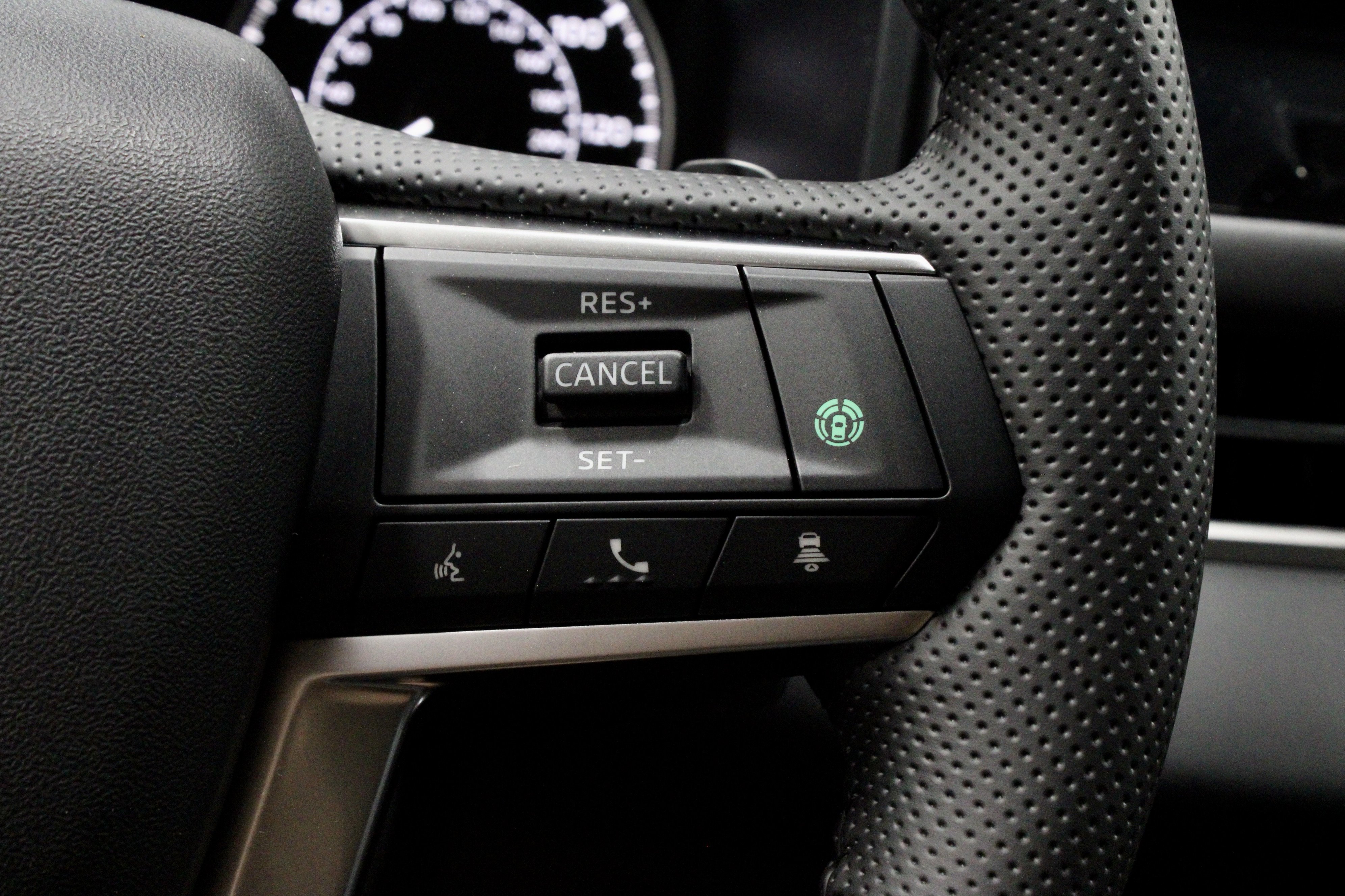 New 2025 Mitsubishi Outlander SE image 22