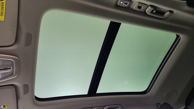 Used 2023 Volvo XC60 B5 Ultimate FWD image 26