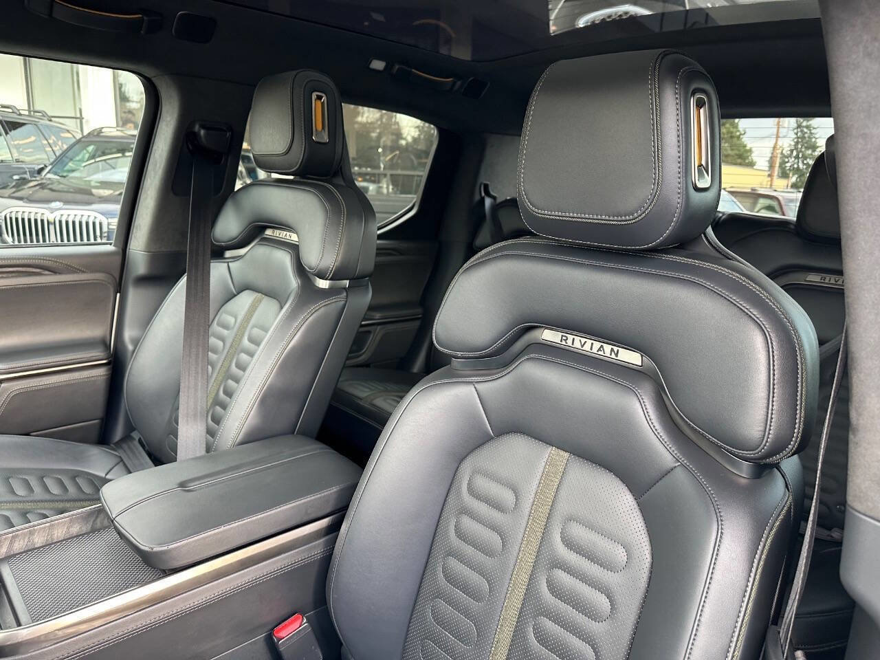 Used 2022 Rivian R1T Launch Edition image 40