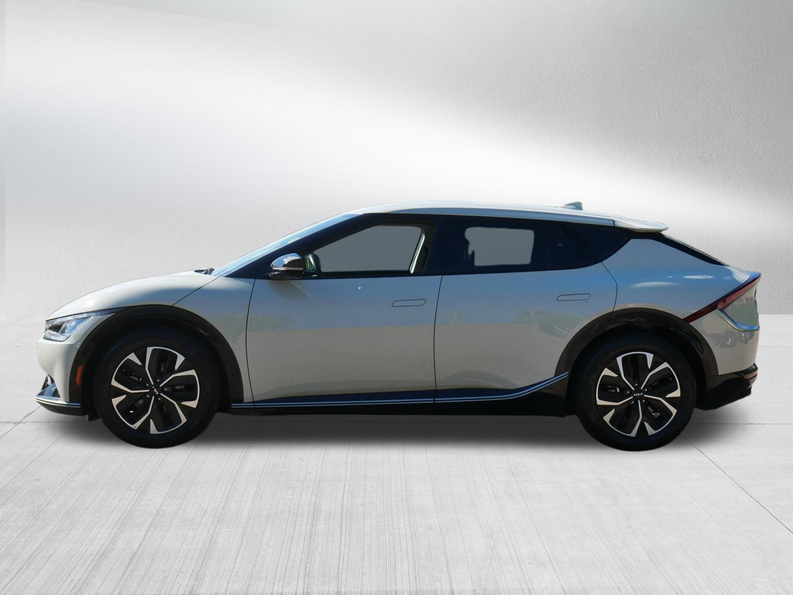 Certified 2022 Kia EV6 Wind AWD/4WD image 4