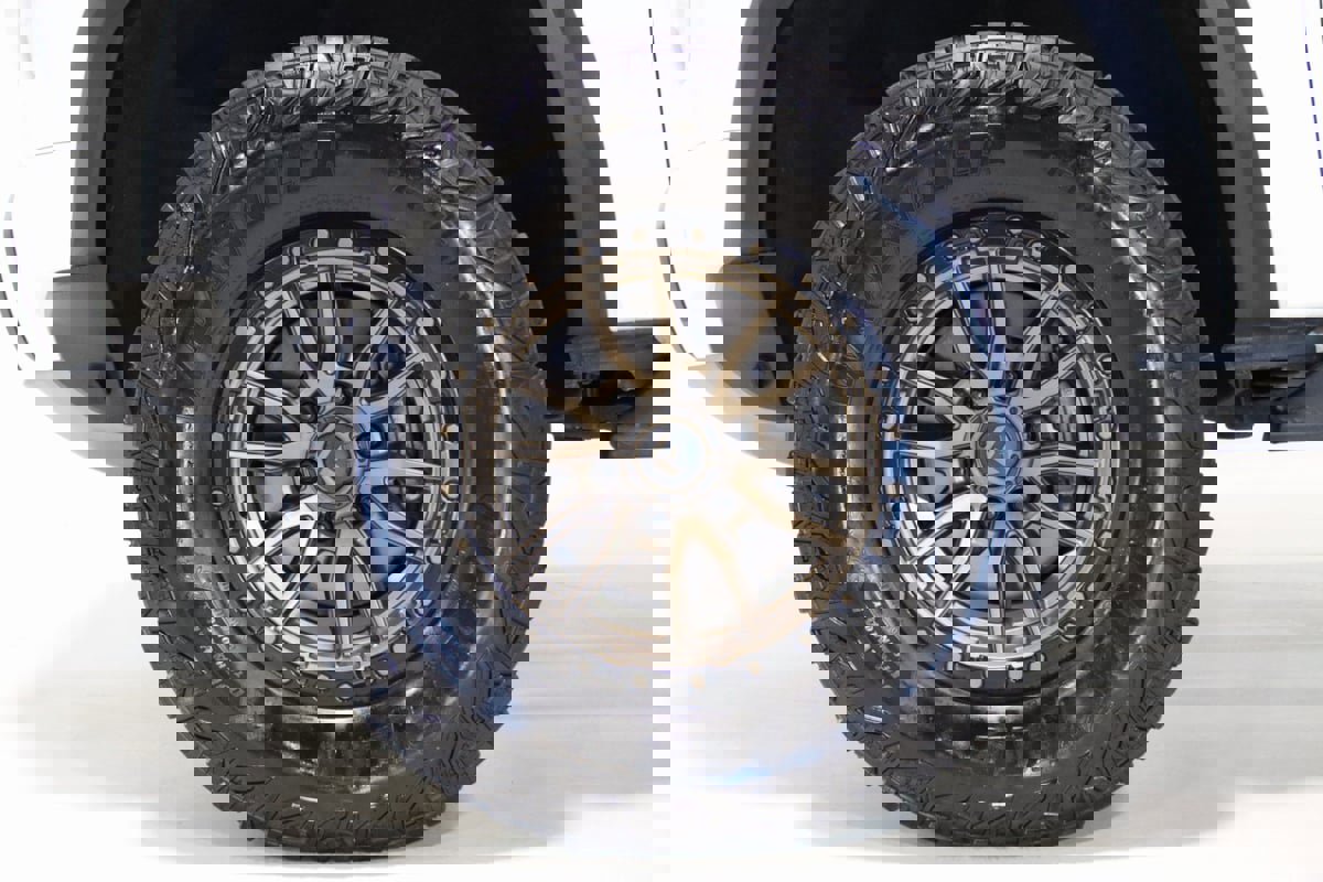 Used 2023 GMC Canyon AT4X image 80