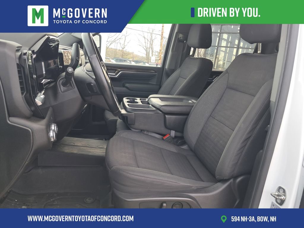 Used 2024 GMC Sierra 3500 SLE w/ SLE Value Package image 11