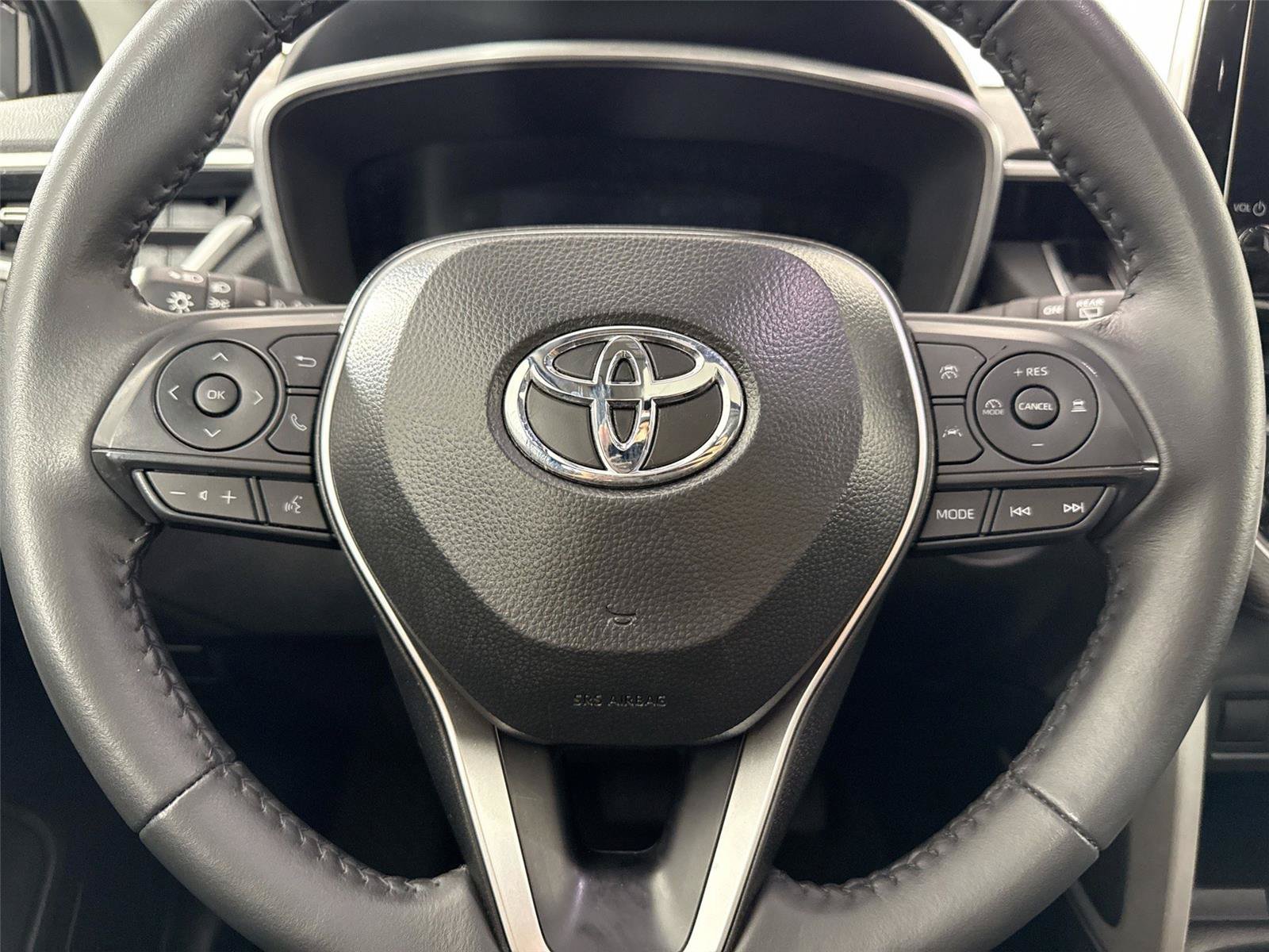 Certified 2025 Toyota Corolla Cross XLE w/ Convenience Package AWD/4WD image 18