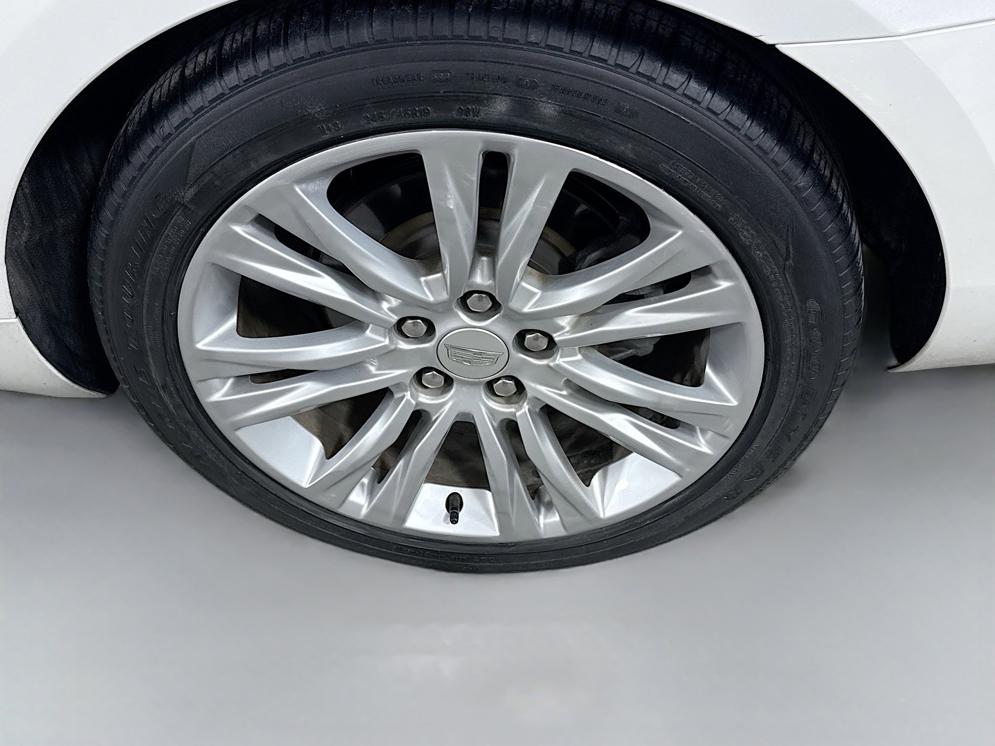 Used 2019 Cadillac XTS Luxury image 30