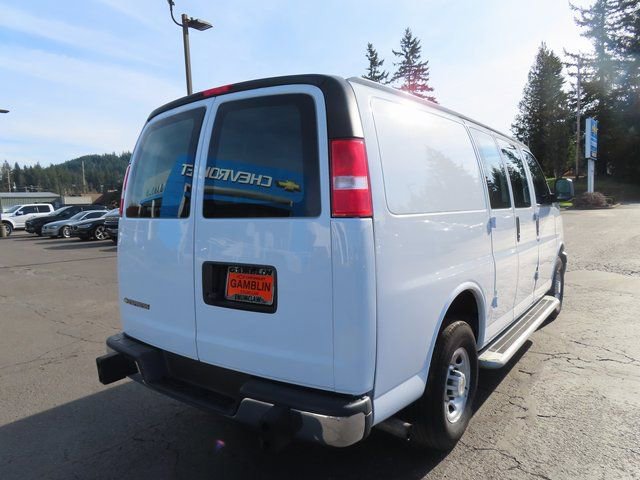 Used 2024 Chevrolet Express 2500 w/ Driver Convenience Package image 9
