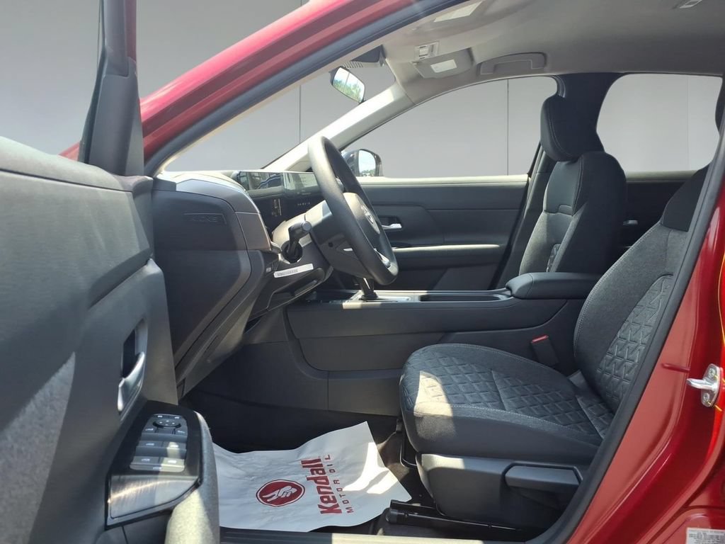New 2026 Nissan Kicks SV w/ Cold Weather Package FWD image 14