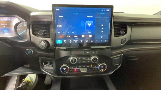 Used 2023 Ford Expedition Limited AWD/4WD image 29