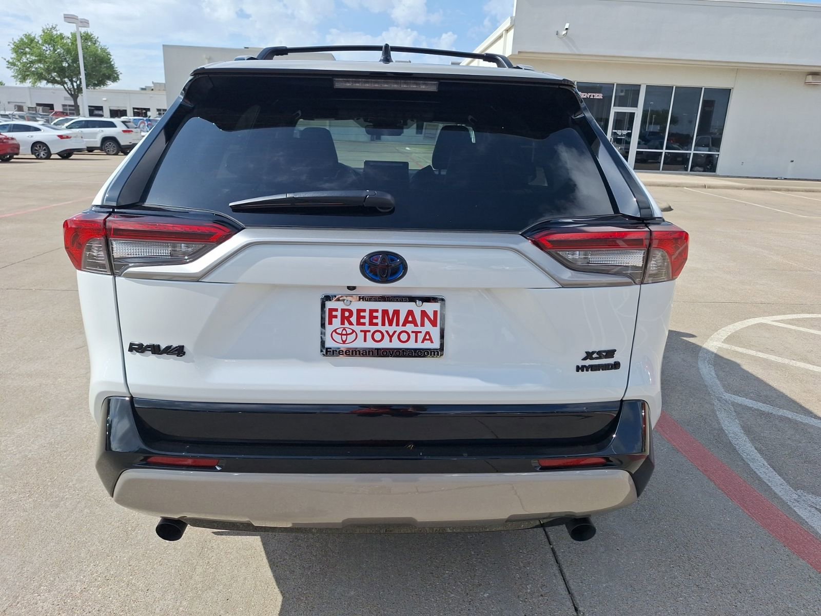 Used 2024 Toyota RAV4 XSE image 5