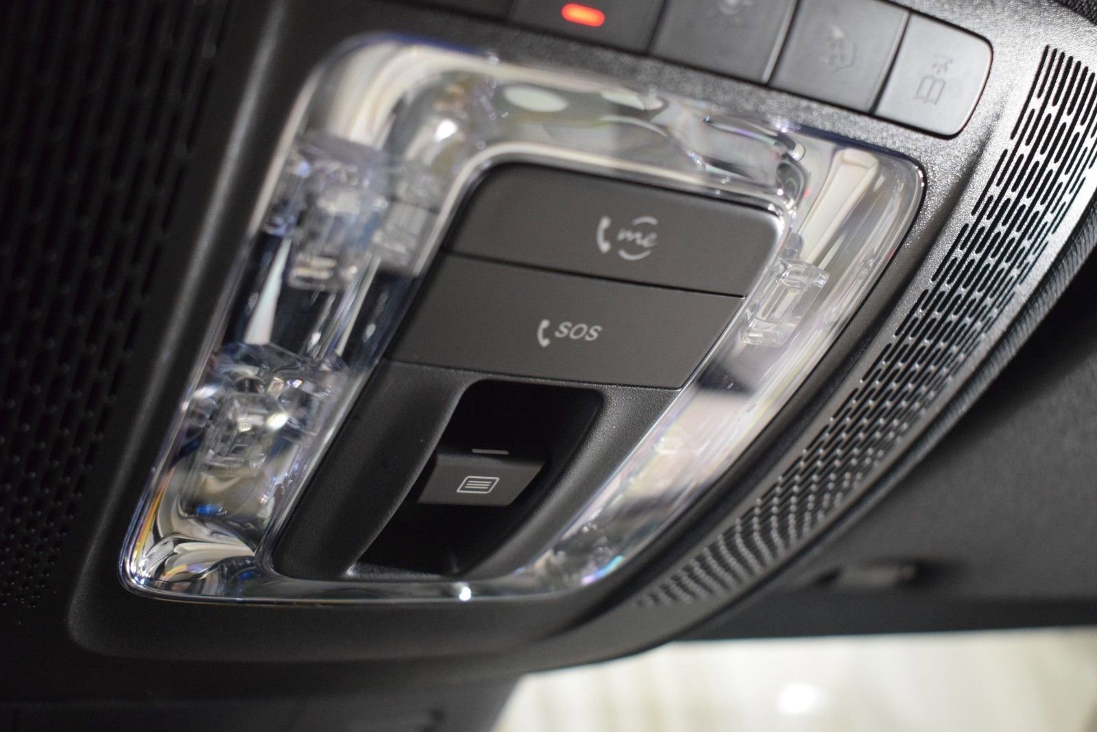 Used 2023 Mercedes-Benz CLA 250 4MATIC image 38