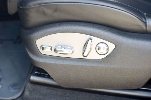 Used 2022 Porsche Macan AWD/4WD image 26