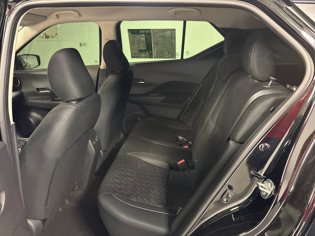 Used 2023 Nissan Kicks SV FWD image 29