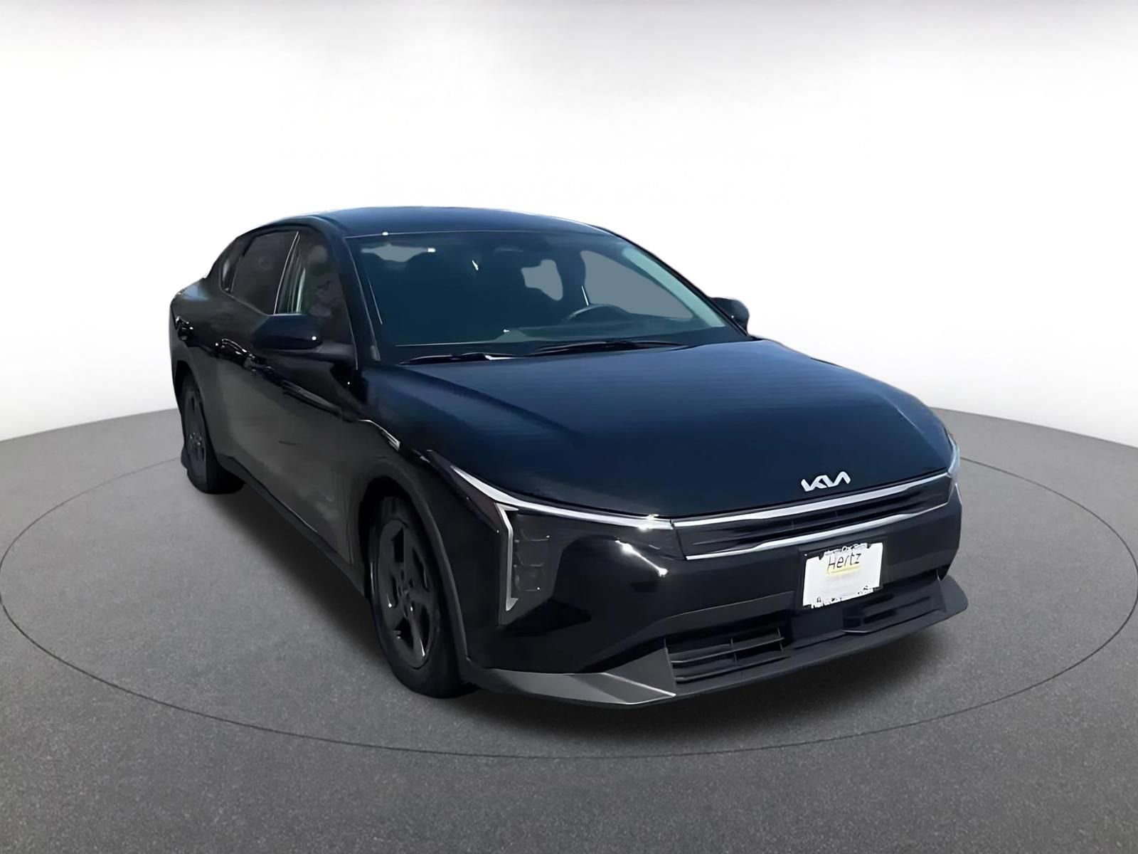 Used 2025 Kia K4 FWD image 3