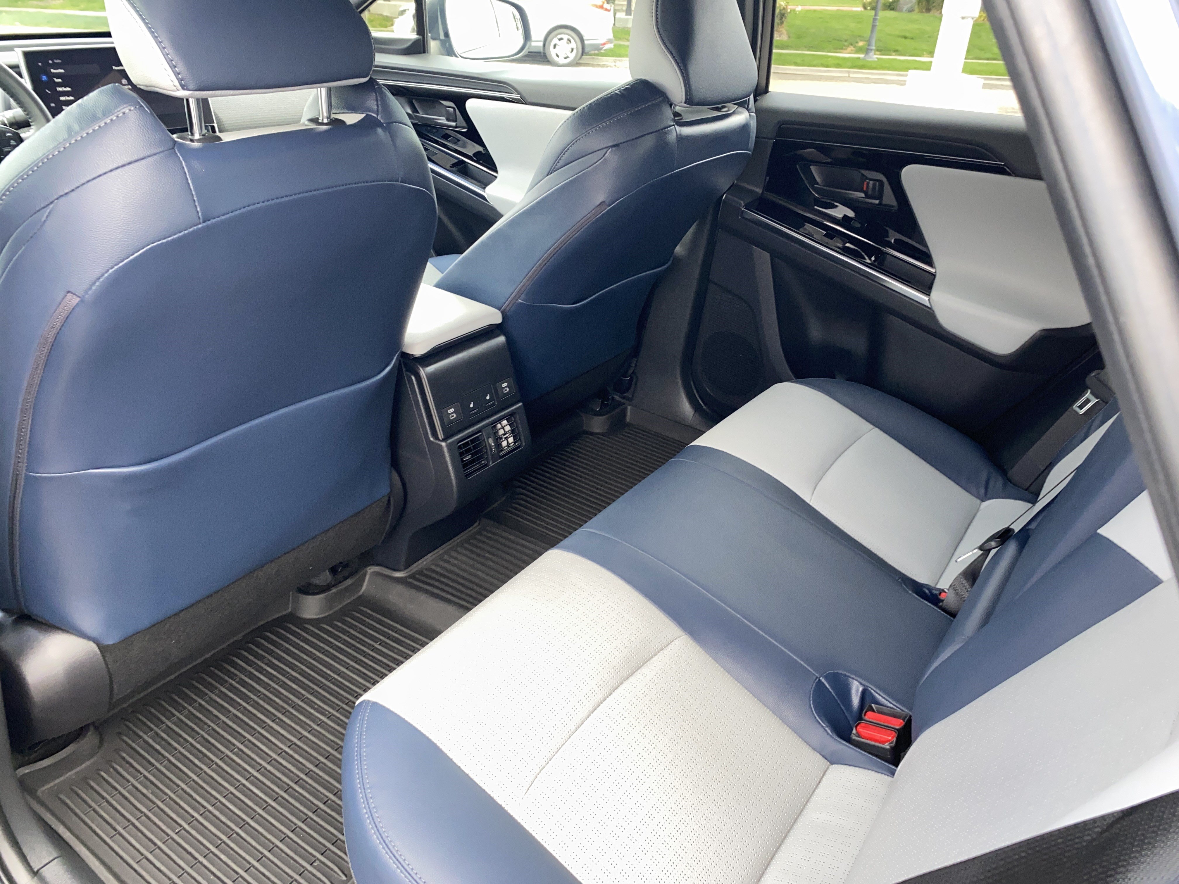 Certified 2023 Subaru Solterra AWD image 19