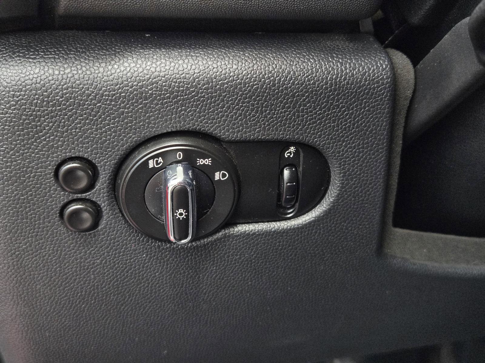 Used 2020 MINI Cooper S FWD image 18