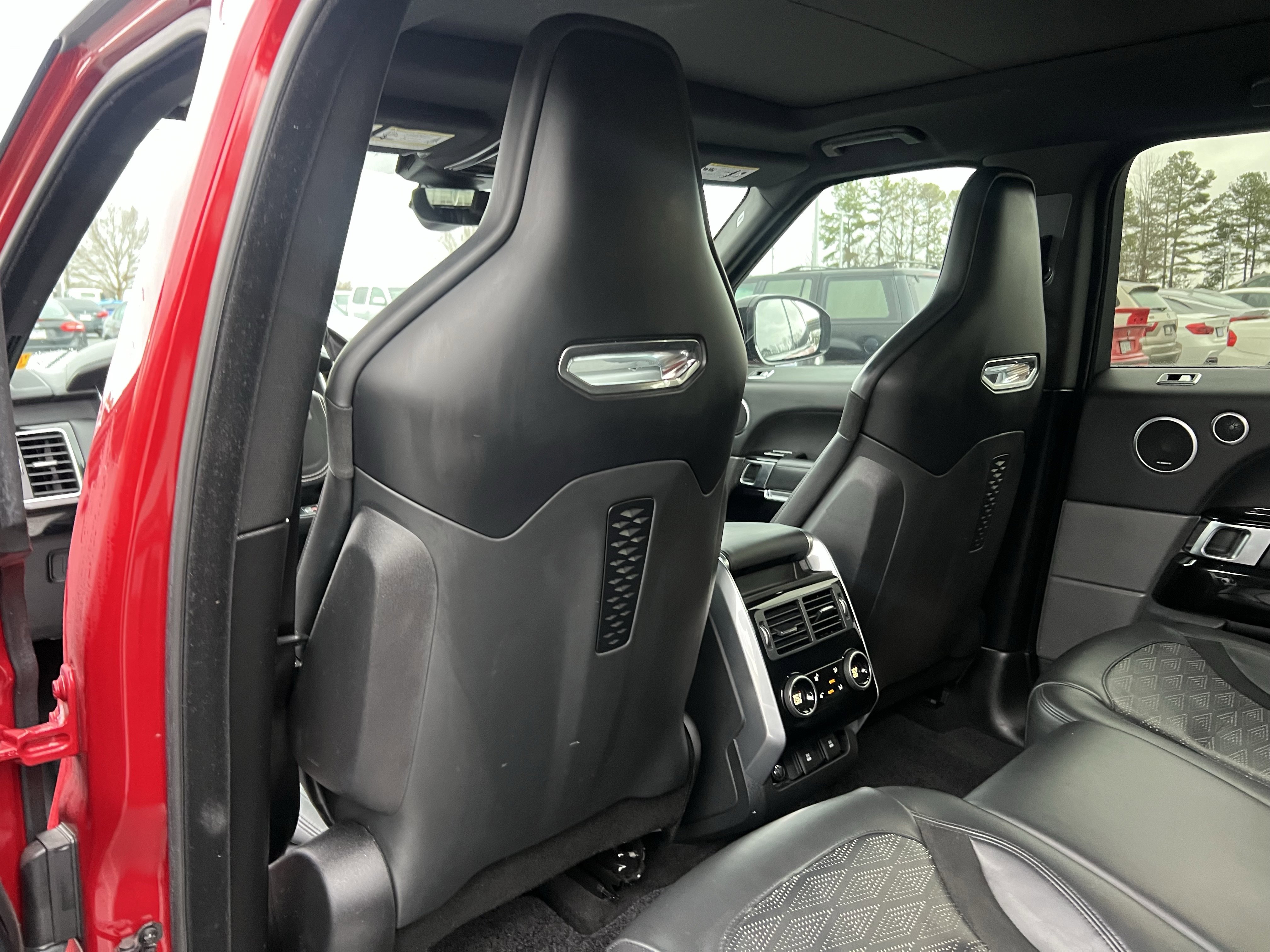 Used 2020 Land Rover Range Rover Sport SVR image 35