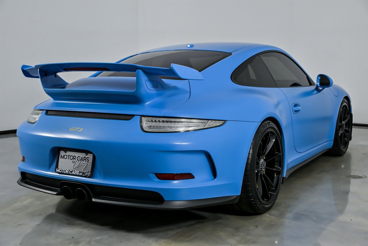 Used 2015 Porsche 911 GT3 RWD image 12
