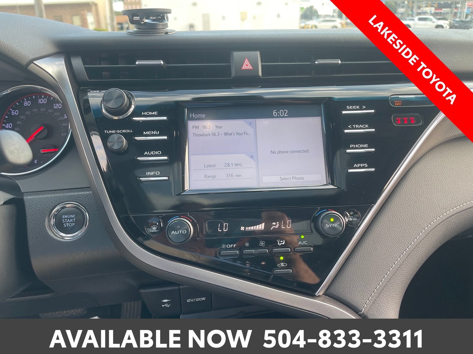 Used 2018 Toyota Camry XSE FWD image 30