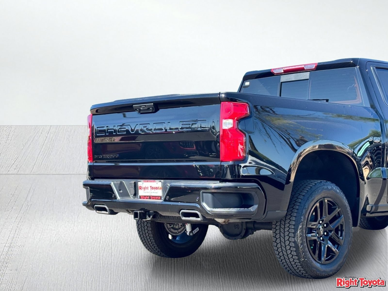 Used 2026 Chevrolet Silverado 1500 LT Trail Boss w/ LT Trail Boss Premium Package AWD/4WD image 11