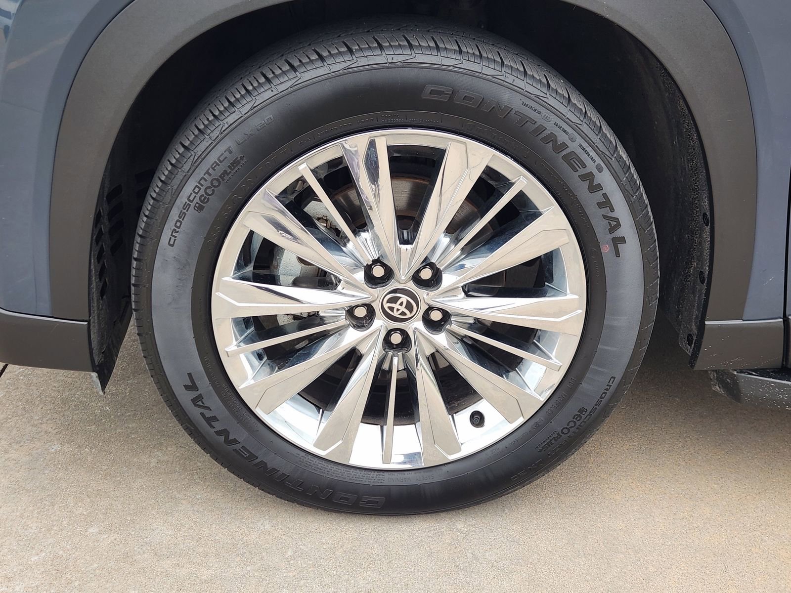 Used 2025 Toyota Grand Highlander AWD image 15